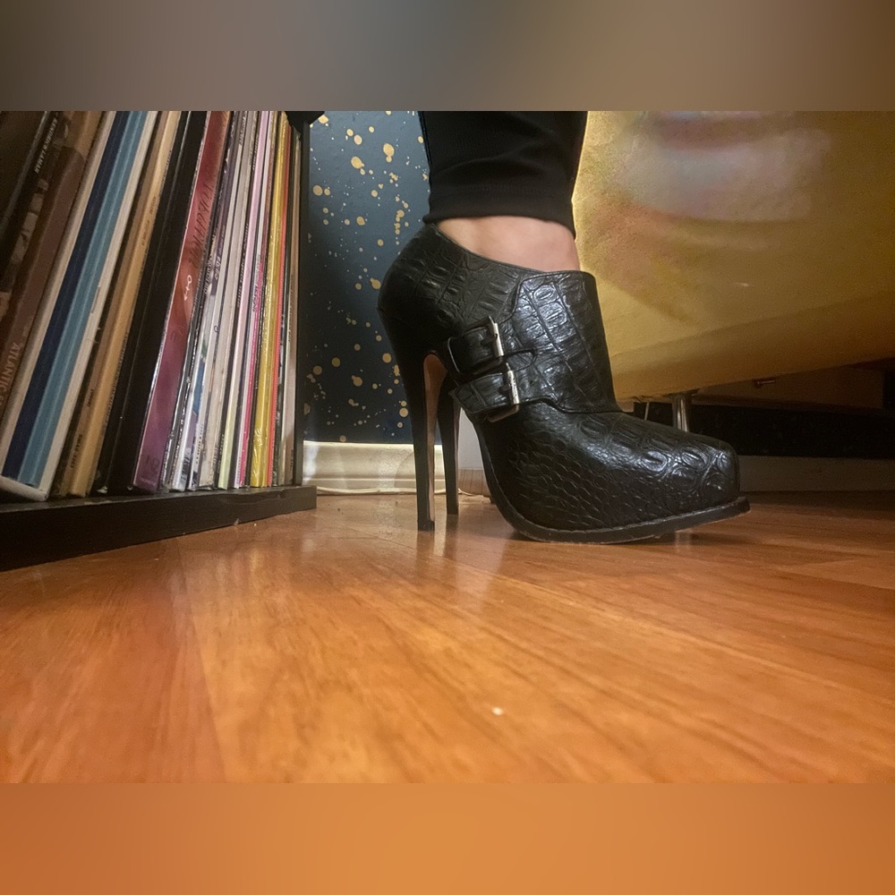 Vivienne Westwood Anglomania leather heel booties - Picture 2 of 4